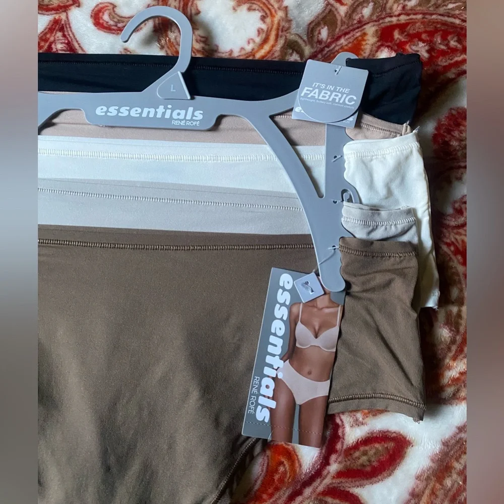 Essentials Rene Rofe - Picture 2 of 5